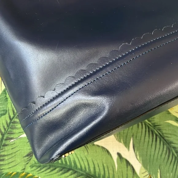 Kate Spade • Navy Scallop Leather Tote w/ Bow Interior - Picture 3 of 12